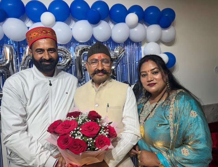 सुराज सेवा दल के प्रदेश अध्यक्ष रमेश जोशी का जन्मदिन प्रदेश सचिव इंतजार प्रधान व कार्यक्रताओं ने बड़े ही धूमधाम से मनाया..